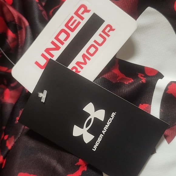 NWT Under Armour Fleece® Big Logo Red Camo Hoodie - Youth Boys - Various Sizes - Picture 3 of 6
